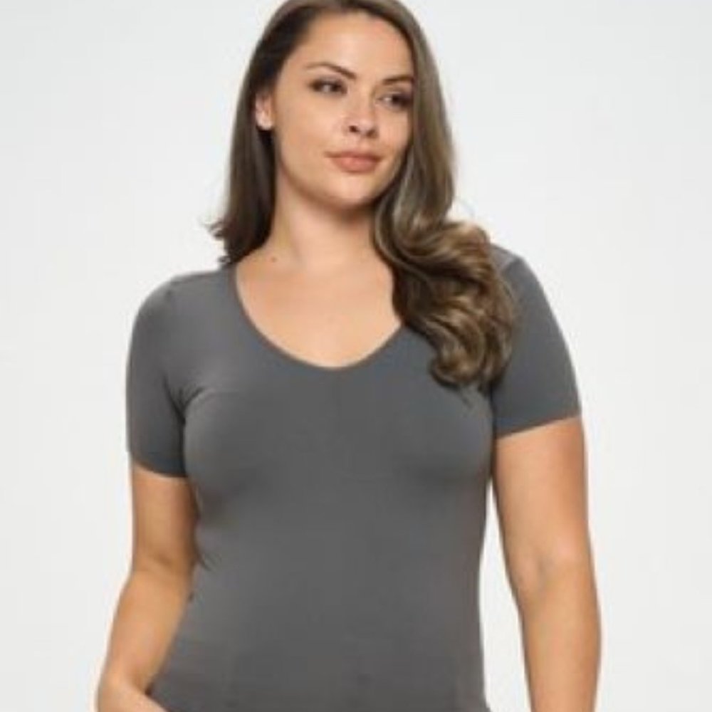 Seamless Short Sleeve Top - One Size Plus Charcoal